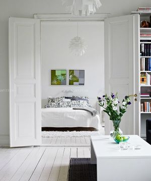 简约黑白风格一室一厅卧室装修图片欣赏