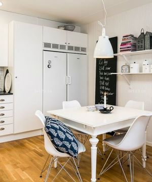 小户型敞开式厨房橱柜设计装修图 