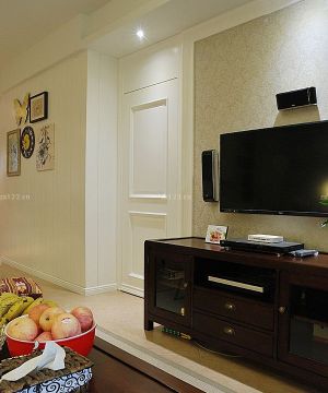 暖调75平两居室简约美式家具美式电视背景墙装修效果图欣赏