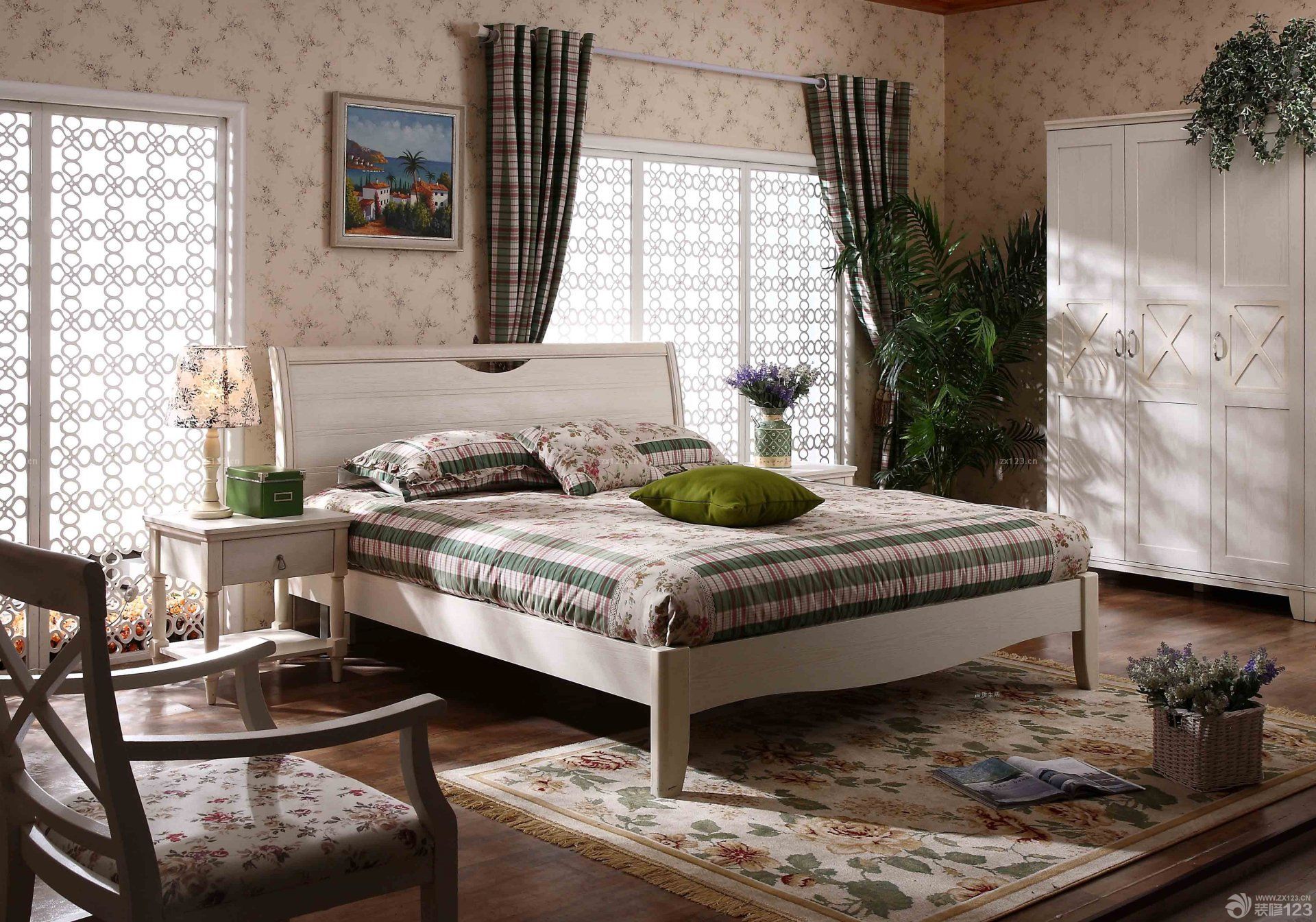 最新室内美式田园风格卧室家具装修图片