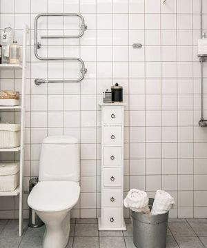 2023纯白简欧风格厕所装修效果图片