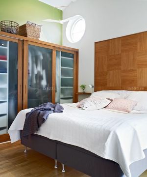 家装主卧室美式双人床设计效果图片