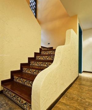 最新东南亚室内楼梯装修效果图欣赏