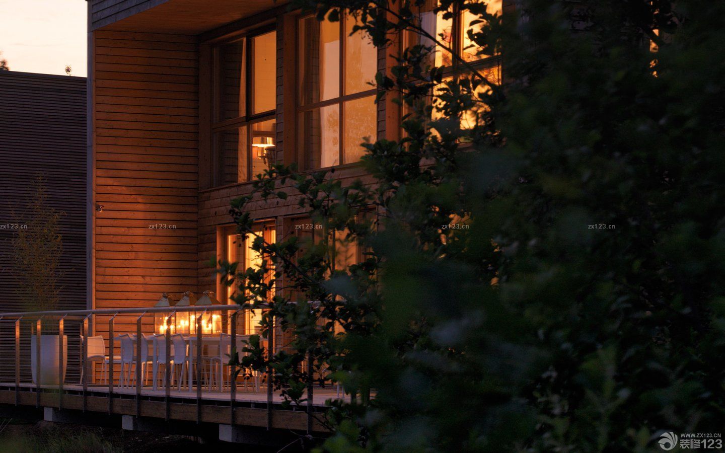 小别墅阳台装修效果图大全