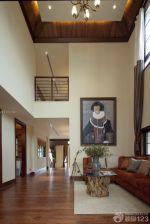 美式复式浅褐色木地板装修效果图