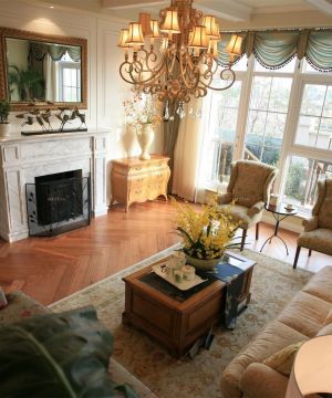 2025温馨客厅美式沙发装修图片大全