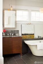 最新美式住宅浴室装修设计实景图