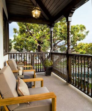 最新别墅阳台围栏图片欣赏