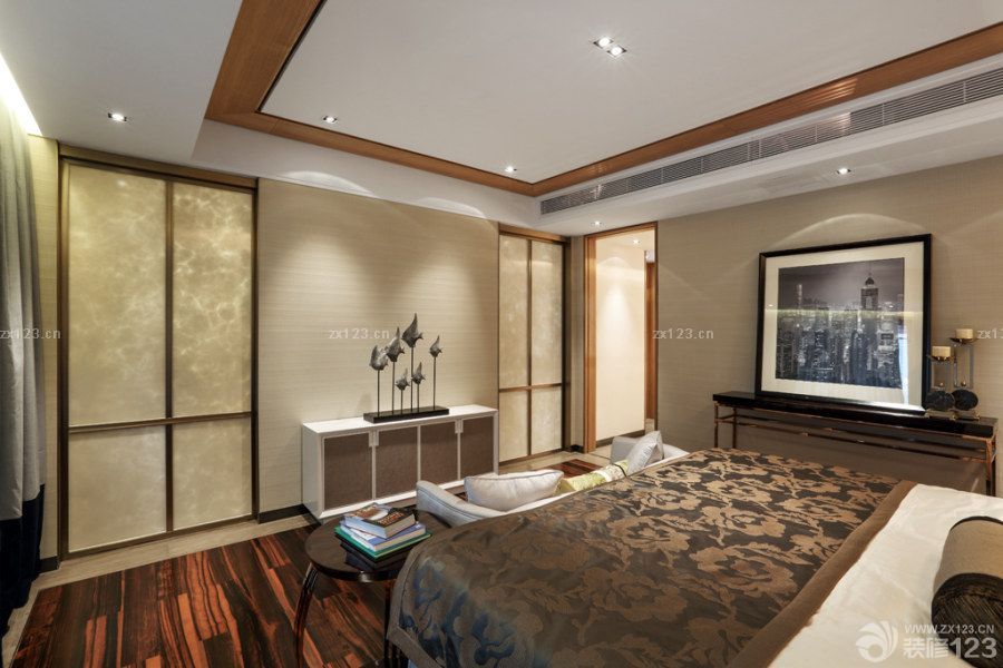 2025主卧室衣柜设计效果图欣赏