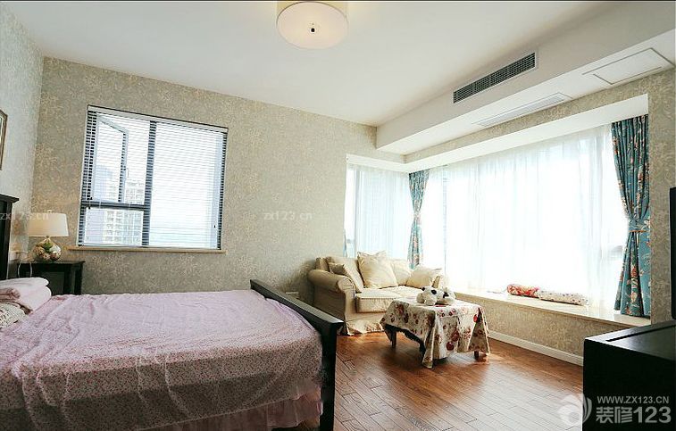 145平房屋美式卧室家具图片