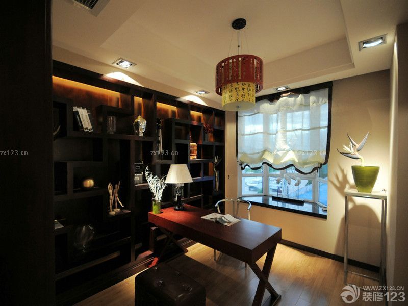 2025最新小书房飘窗装饰图