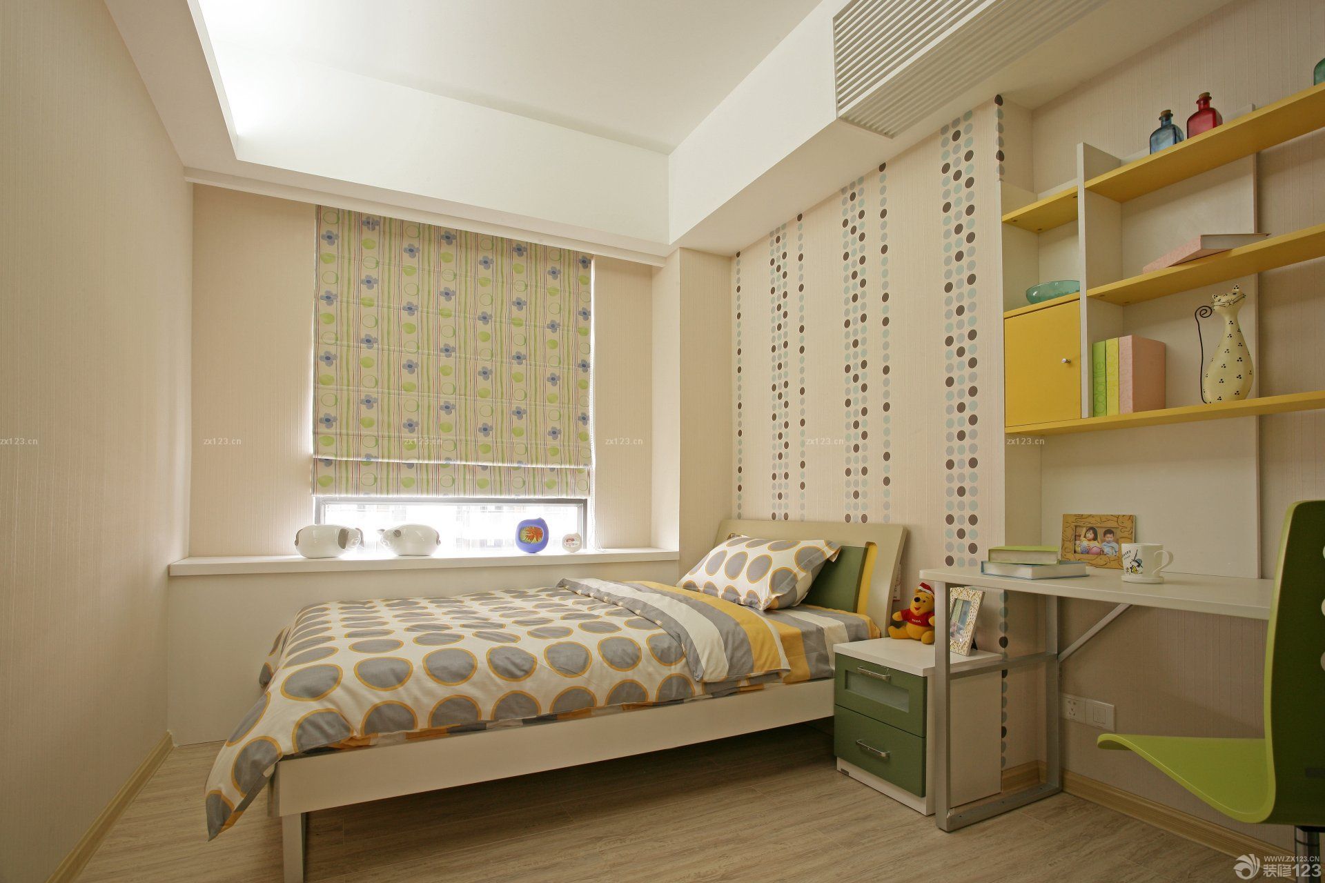 交换空间儿童房个性壁纸装修图片