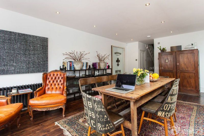 最新美式实木餐桌装修图片大全