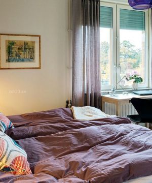 2025最新卧室双人床设计效果图欣赏