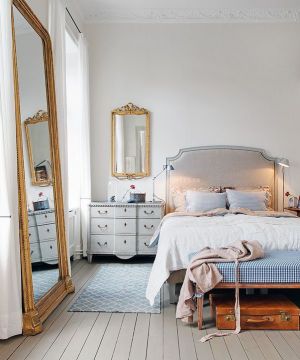 2025卧室双人床设计效果图欣赏