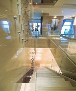 2023楼梯间玻璃楼梯扶手设计效果图片