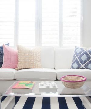 最新现代风格白色美式沙发装修实景图