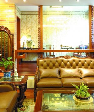 最新东南亚风格客厅装饰品摆放图片