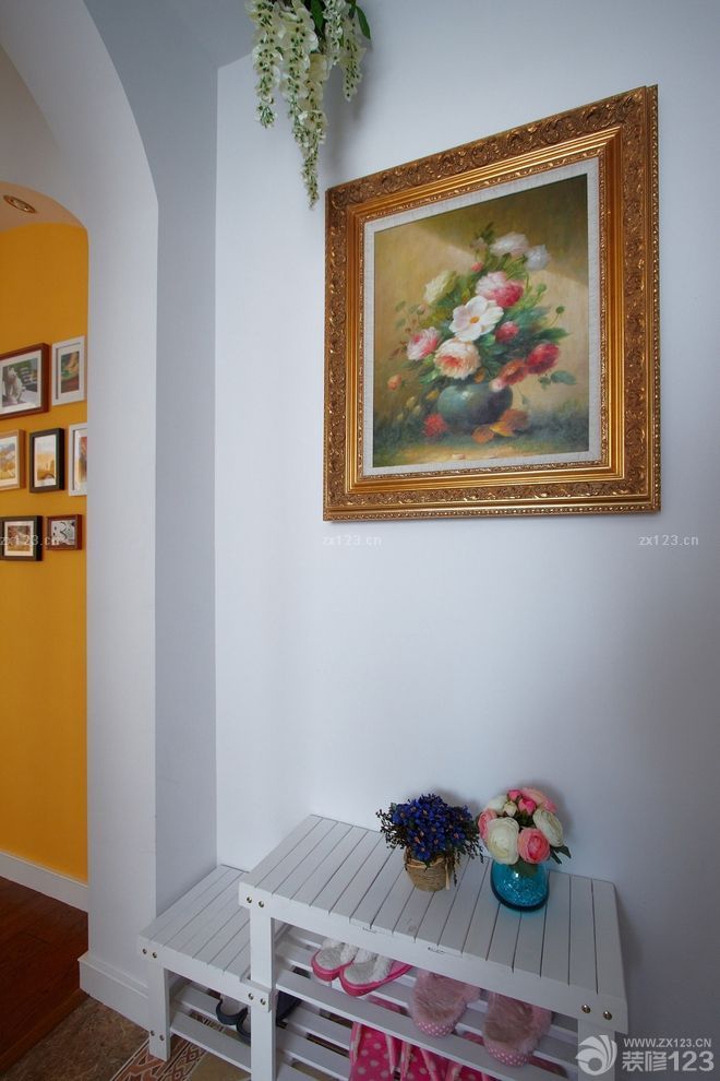 最新田园风格客厅玄关鞋柜装修图片