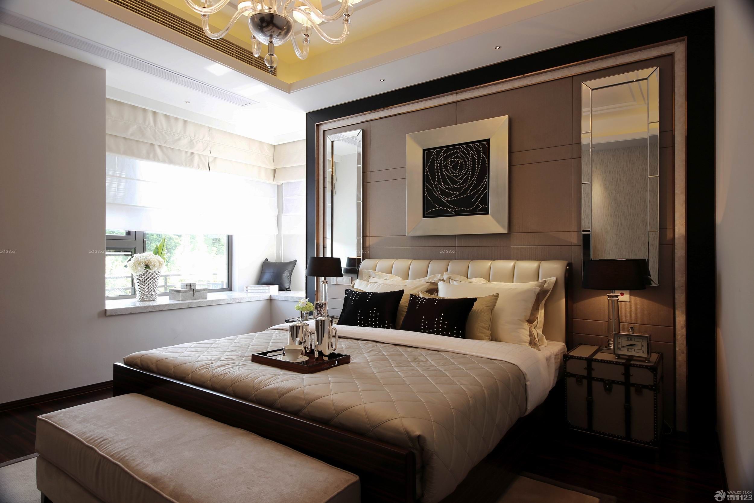 主卧室转角飘窗装修图片