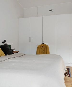 北欧风格小户型卧室衣柜装修图片欣赏