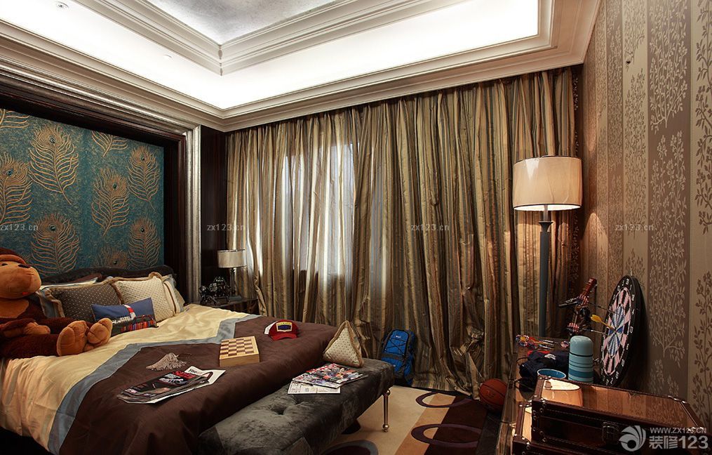 新古典风格10平米卧室壁纸装修图片欣赏