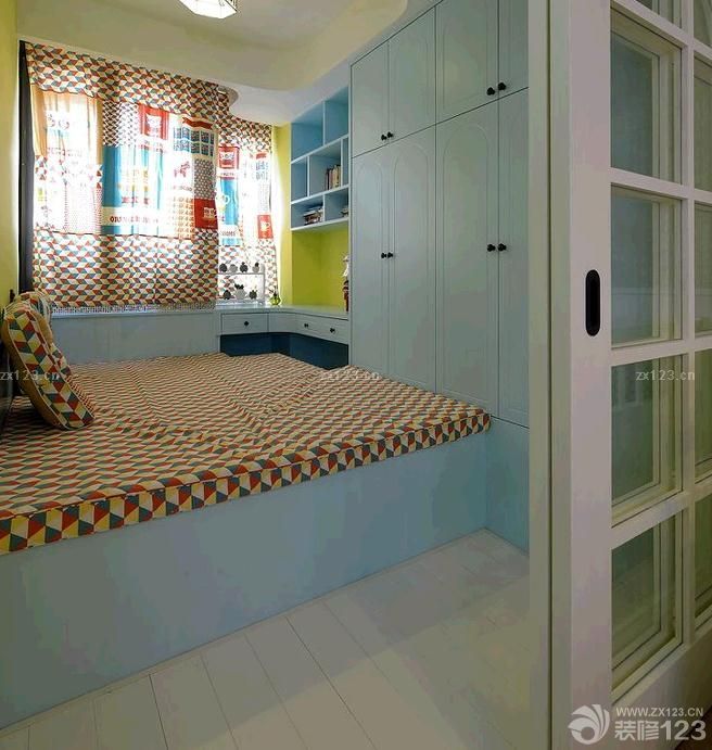 2025小户型10平米卧室装修全景图 