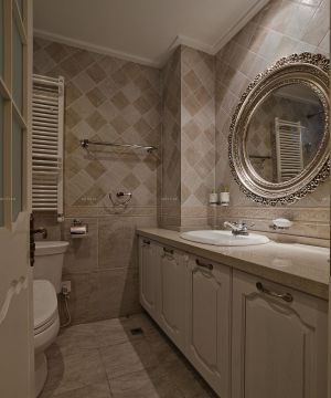 美式风格小户型卫生间瓷砖配色装修实景图欣赏