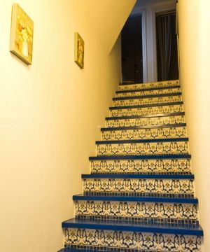 室内阁楼楼梯瓷砖拼花贴图效果图 