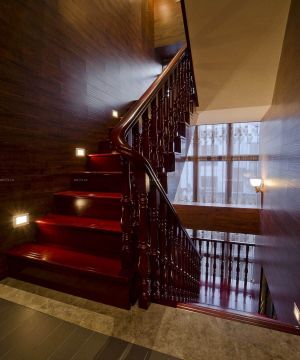 最新简欧别墅风格室内阁楼楼梯装修效果图  