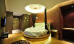 小户型酒店式公寓圆床设计效果图欣赏