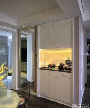 2025走廊玄关收纳组合柜设计图片