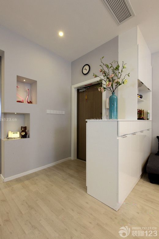 简约风格小户型玄关隔断装修图片大全2025