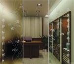 经理办公室玻璃推拉门隔断设计图片欣赏