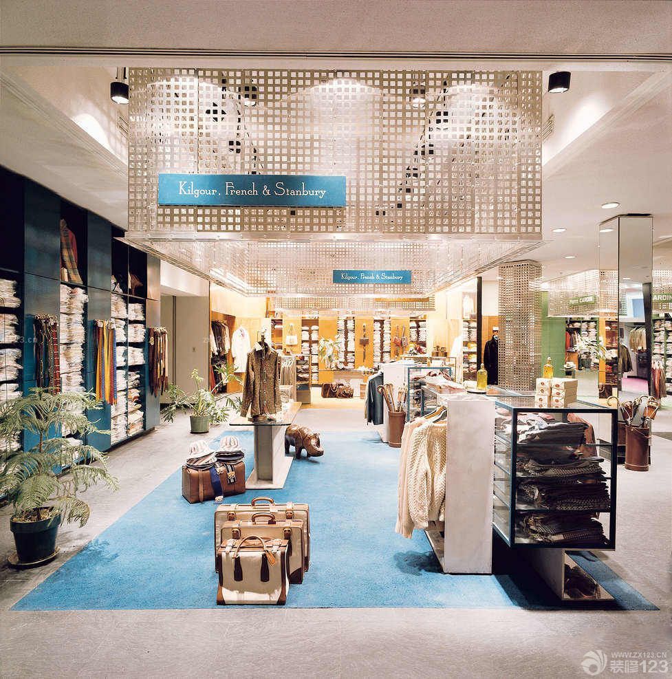 2025小型10平米服装店货架装修设计图赏析