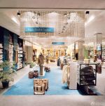 2025小型10平米服装店货架装修设计图赏析