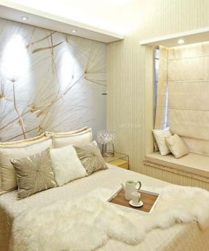 小户型卧室飘窗窗帘设计效果图片