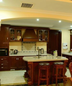 中式风格吧台椅子设计图片大全2025