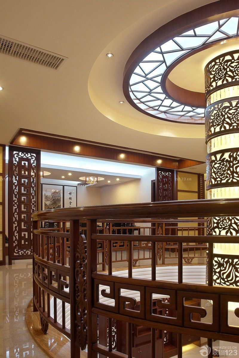 2025家用楼梯间吊顶装修设计效果图大全赏析