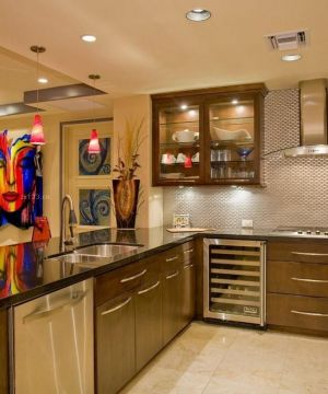 最新厨房铝合金组合柜装饰设计效果图欣赏