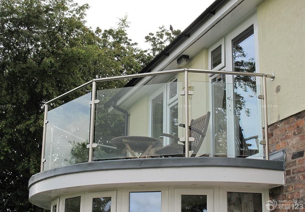 2020最新自建房无框阳台设计图片