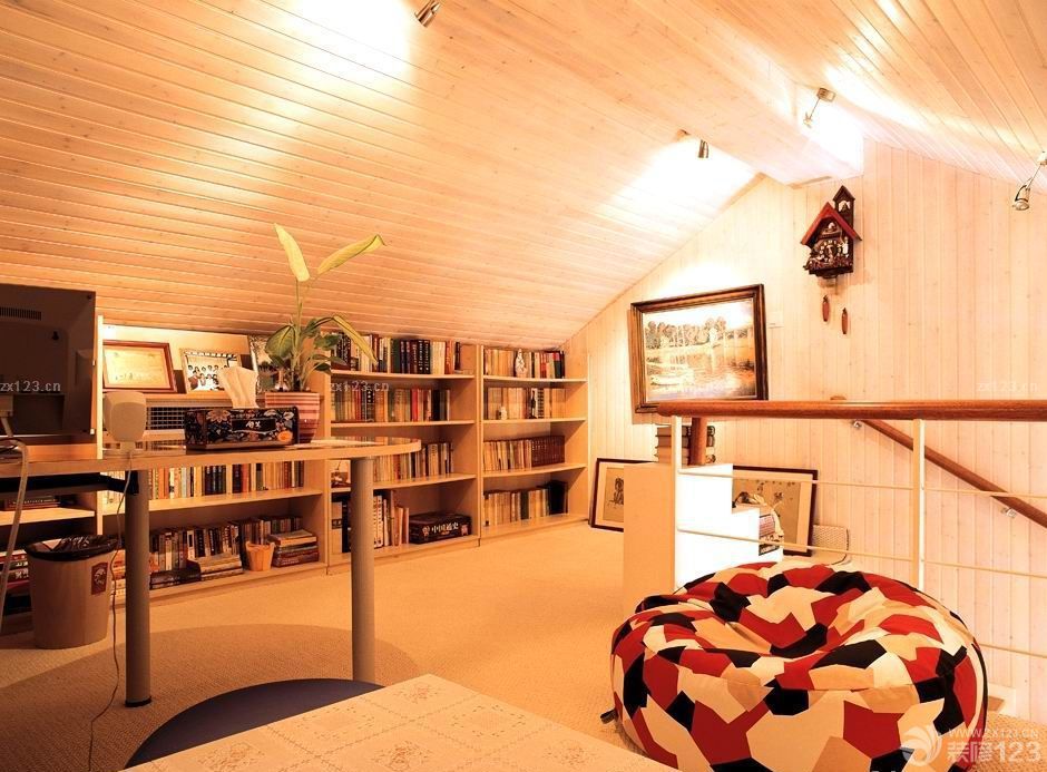 最新跃层精装房阁楼家装设计实景图欣赏