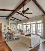 简约欧式风格斜顶客厅装修效果图欣赏