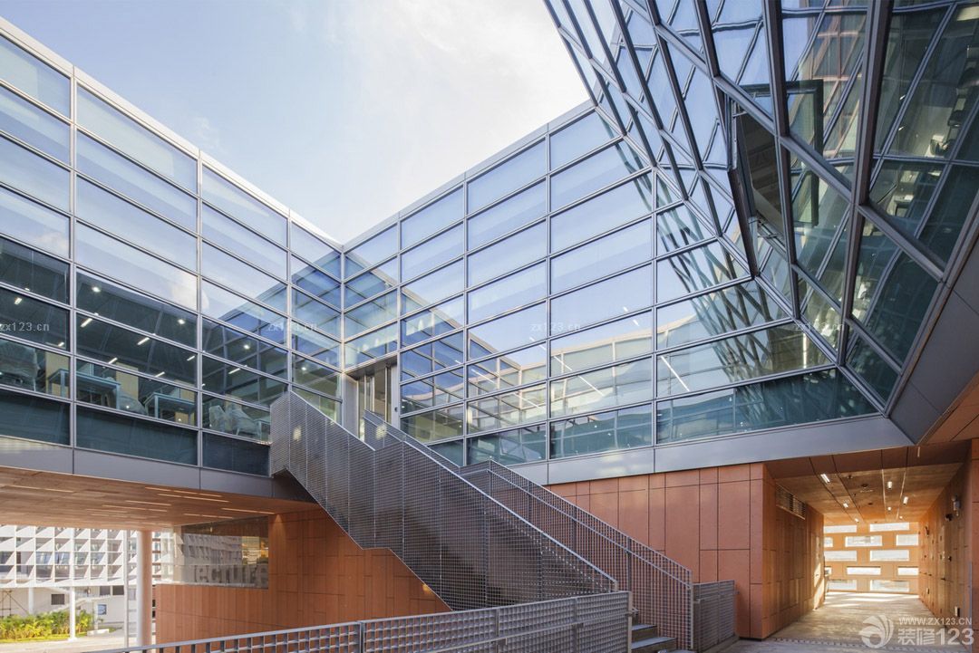 2023最新现代风格800办公楼室外楼梯装修设计图赏析