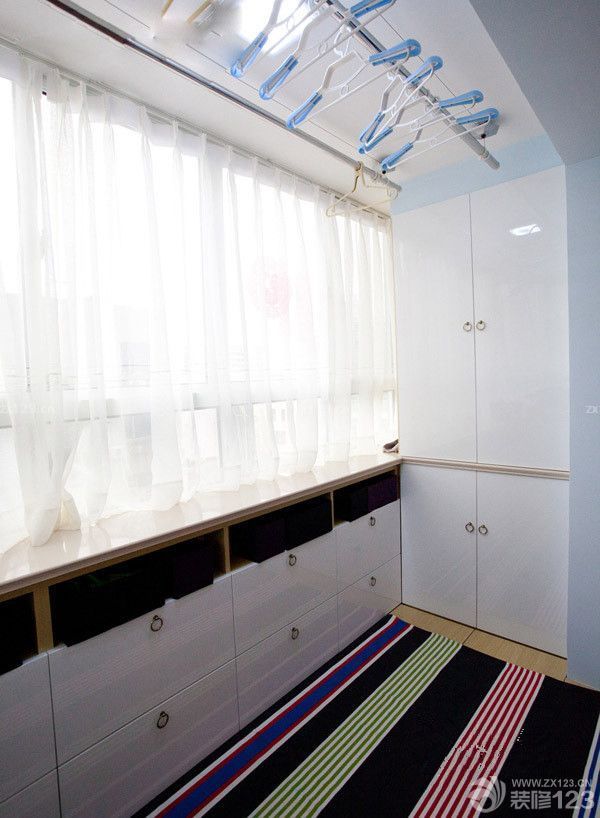 2025最新阳台柜子装修效果图