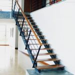 最新现代简约风格别墅室外楼梯装修设计效果图欣赏