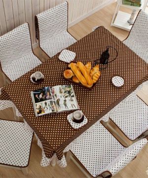 2023家装餐厅圆点椅套设计效果图片