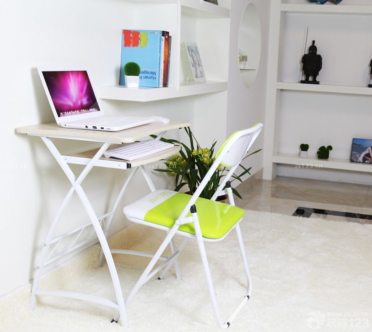 书房折叠电脑桌布置效果图欣赏