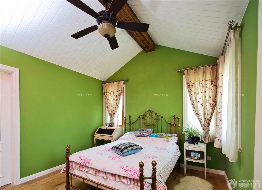 2025最新错层卧室儿童房间装修效果图