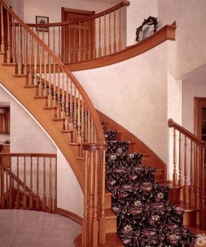 古典风格螺旋楼梯设计效果图欣赏